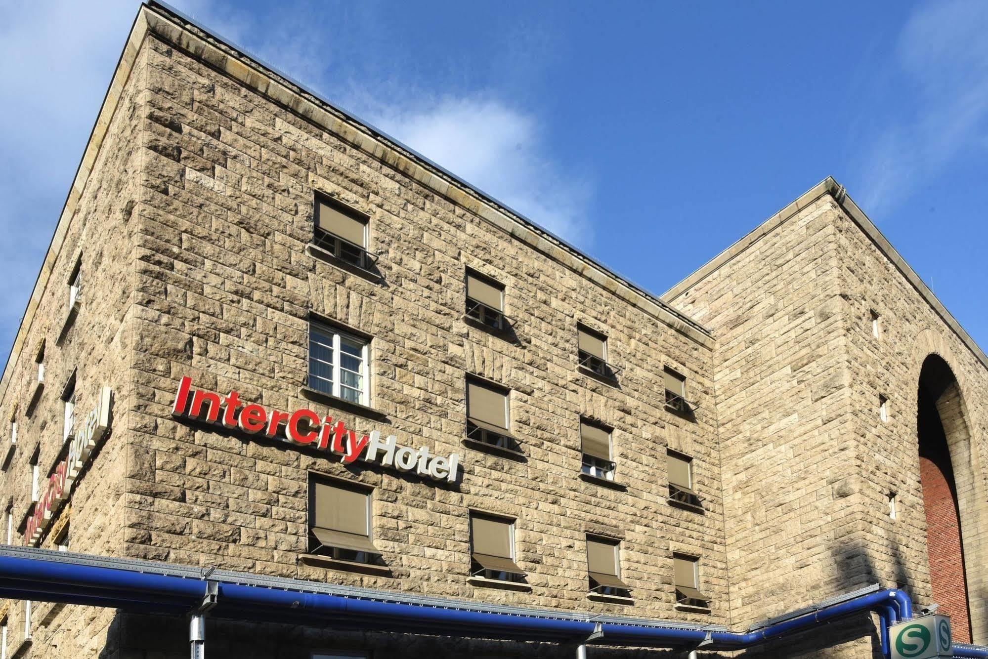 Intercityhotel Stuttgart Exterior foto