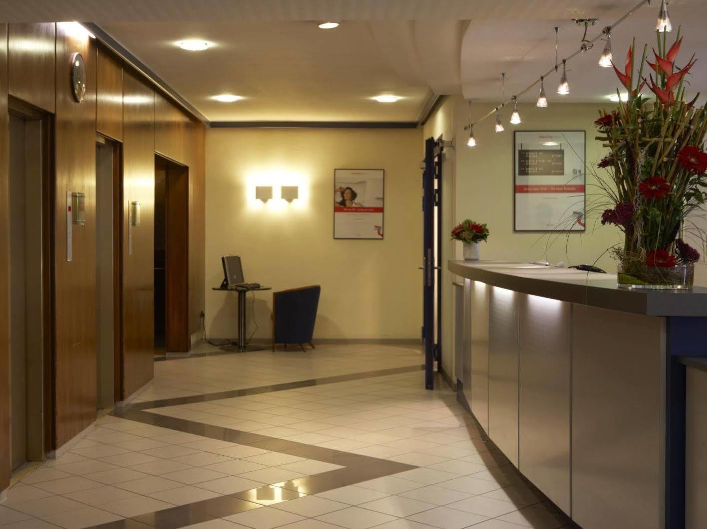 Intercityhotel Stuttgart Exterior foto